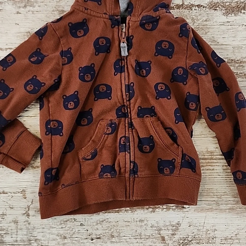 Boys Carter's hoodie size 24 months.